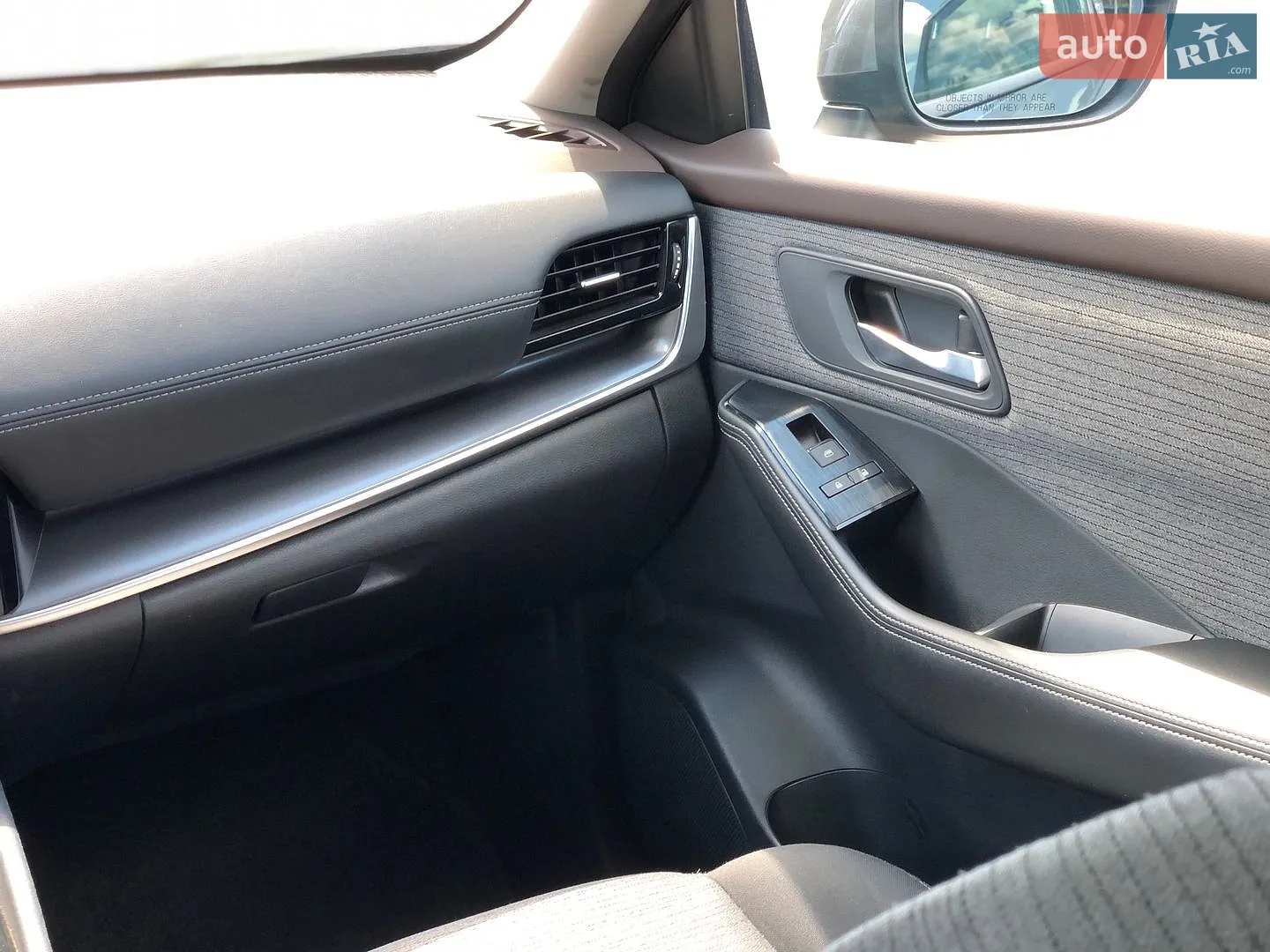 2021 Nissan Rogue - мініатюра 15