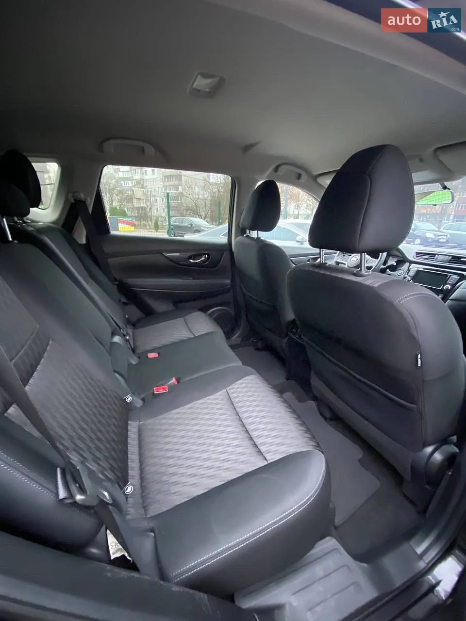 2017 Nissan Rogue - мініатюра 12