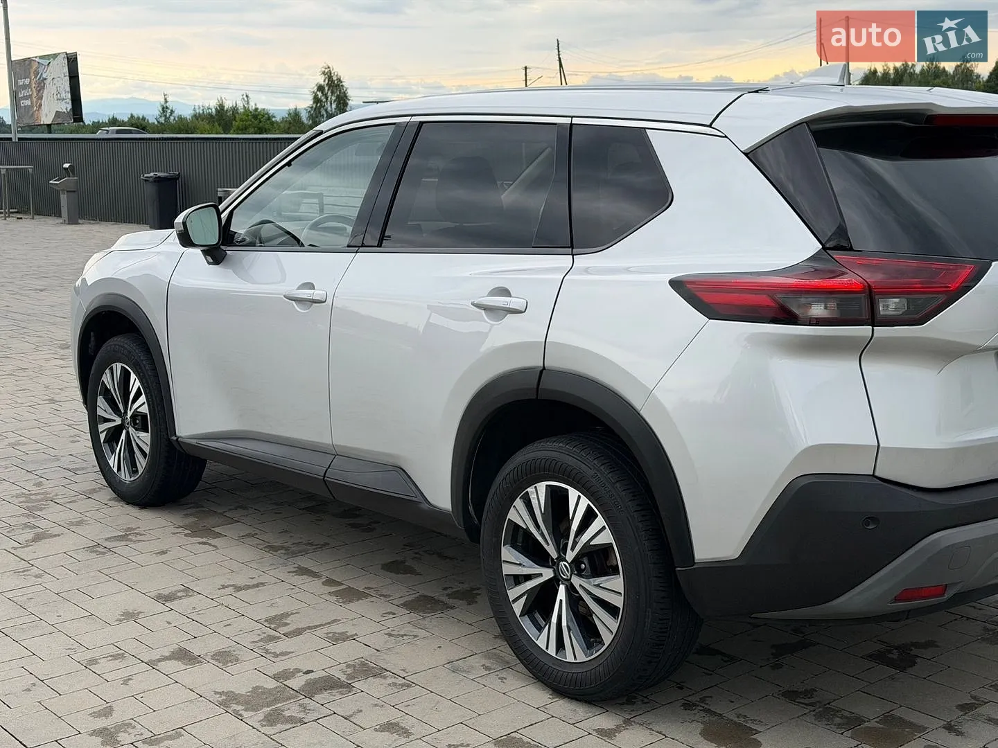2021 Nissan Rogue - мініатюра 9