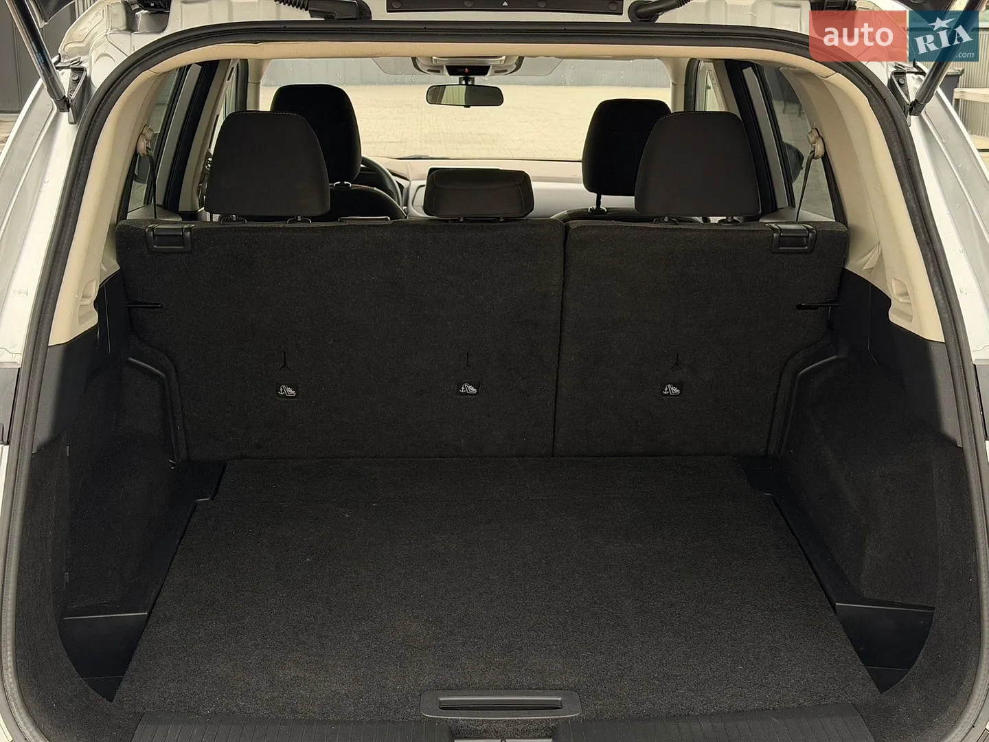 2021 Nissan Rogue - мініатюра 17
