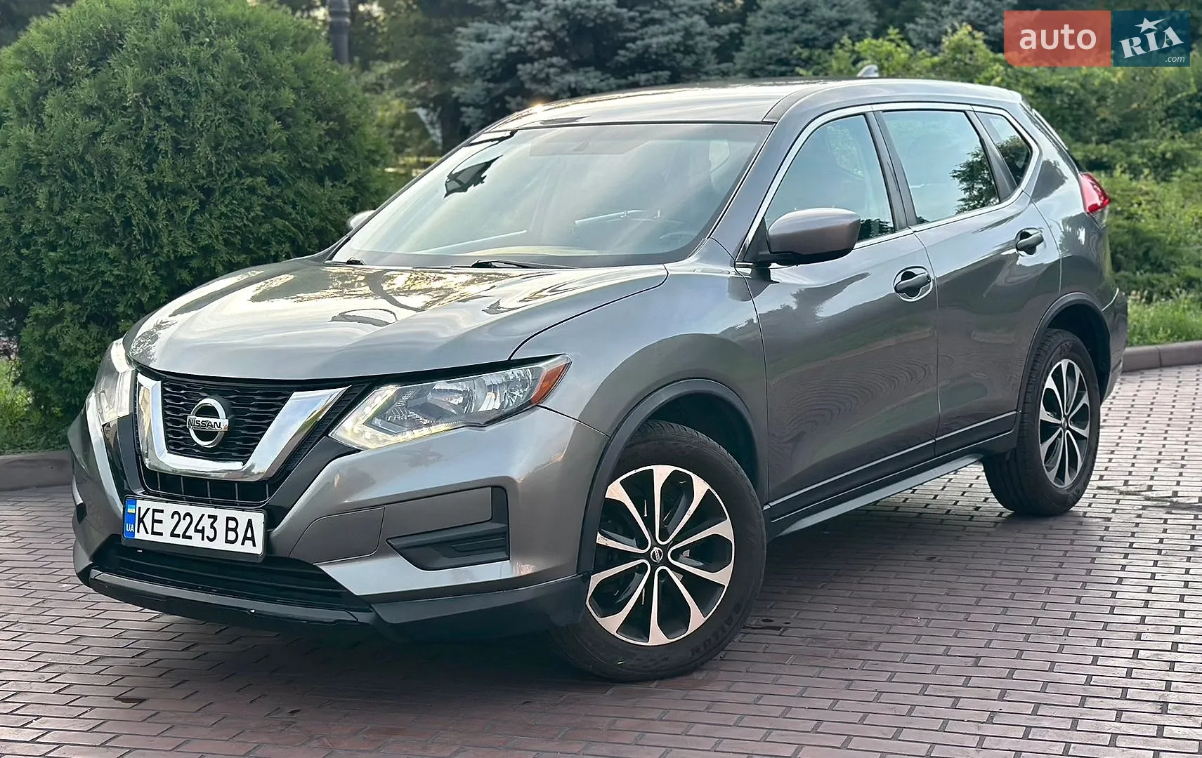 2016 Nissan Rogue - мініатюра 2