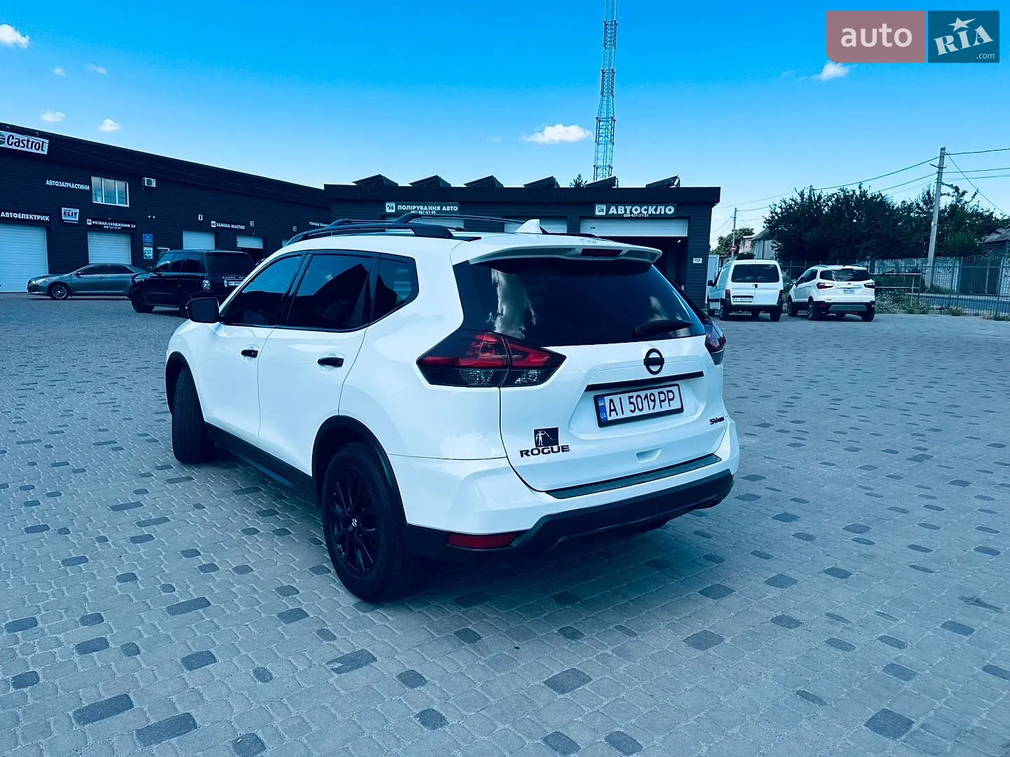 2018 Nissan Rogue - мініатюра 11