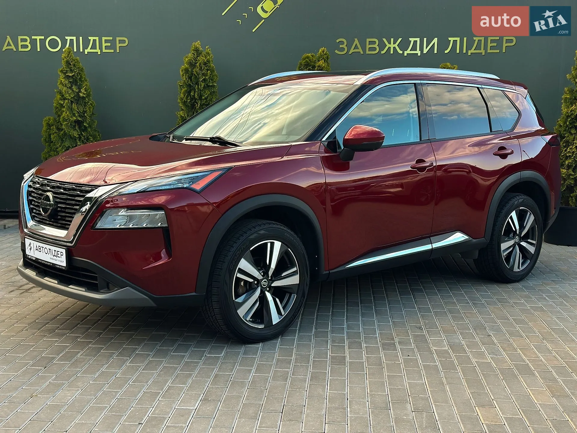2021 Nissan Rogue - мініатюра 2
