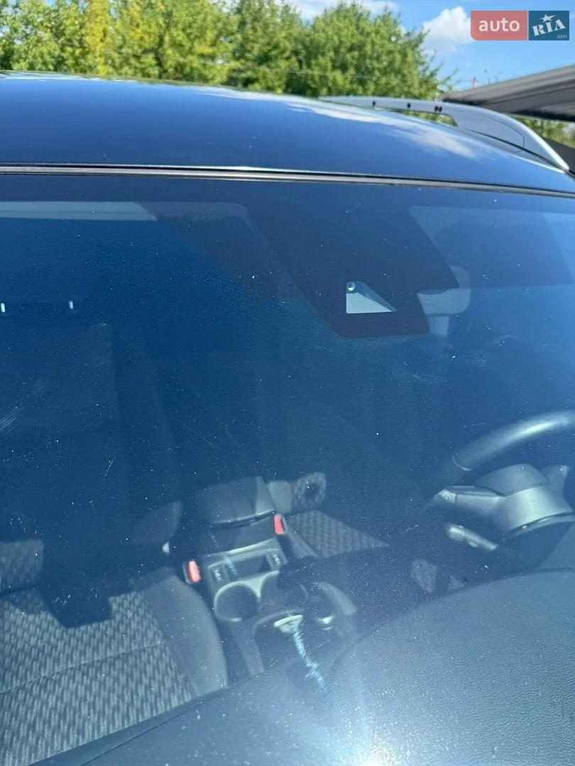2018 Nissan Rogue - мініатюра 3