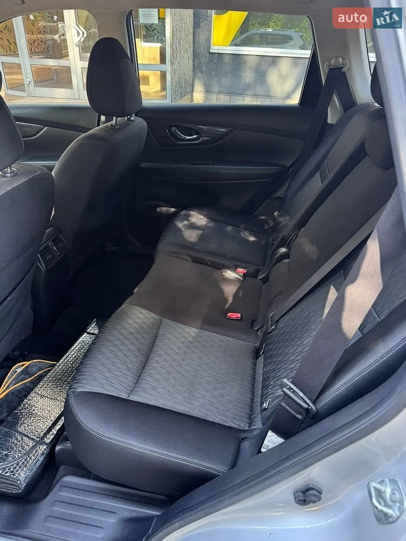 2018 Nissan Rogue - мініатюра 10