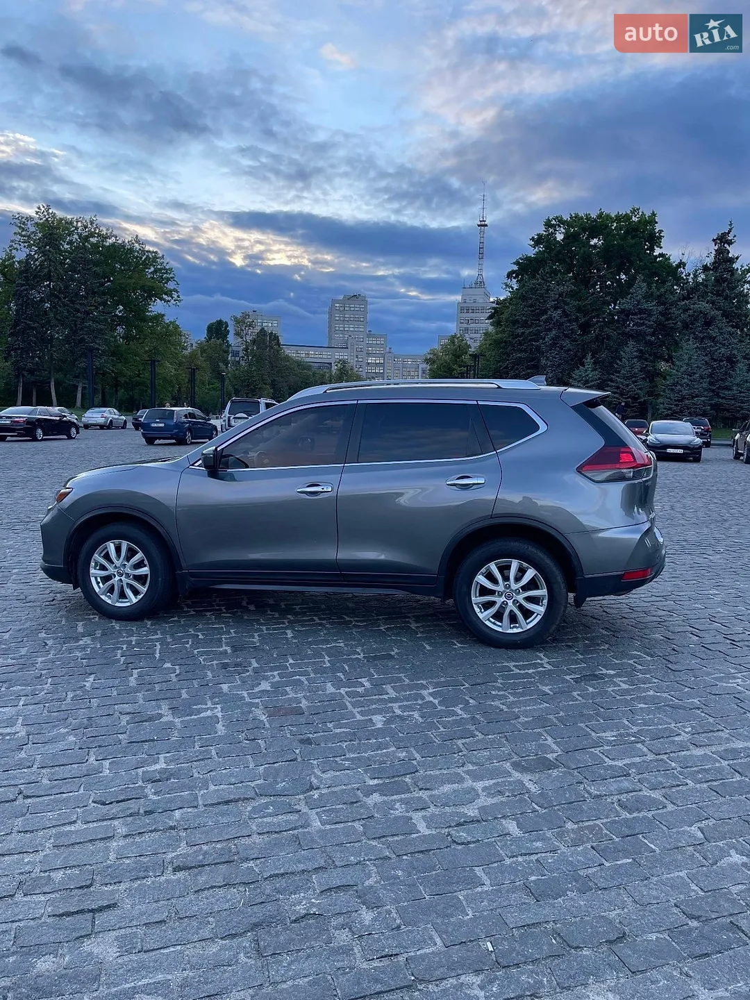 2018 Nissan Rogue - мініатюра 6