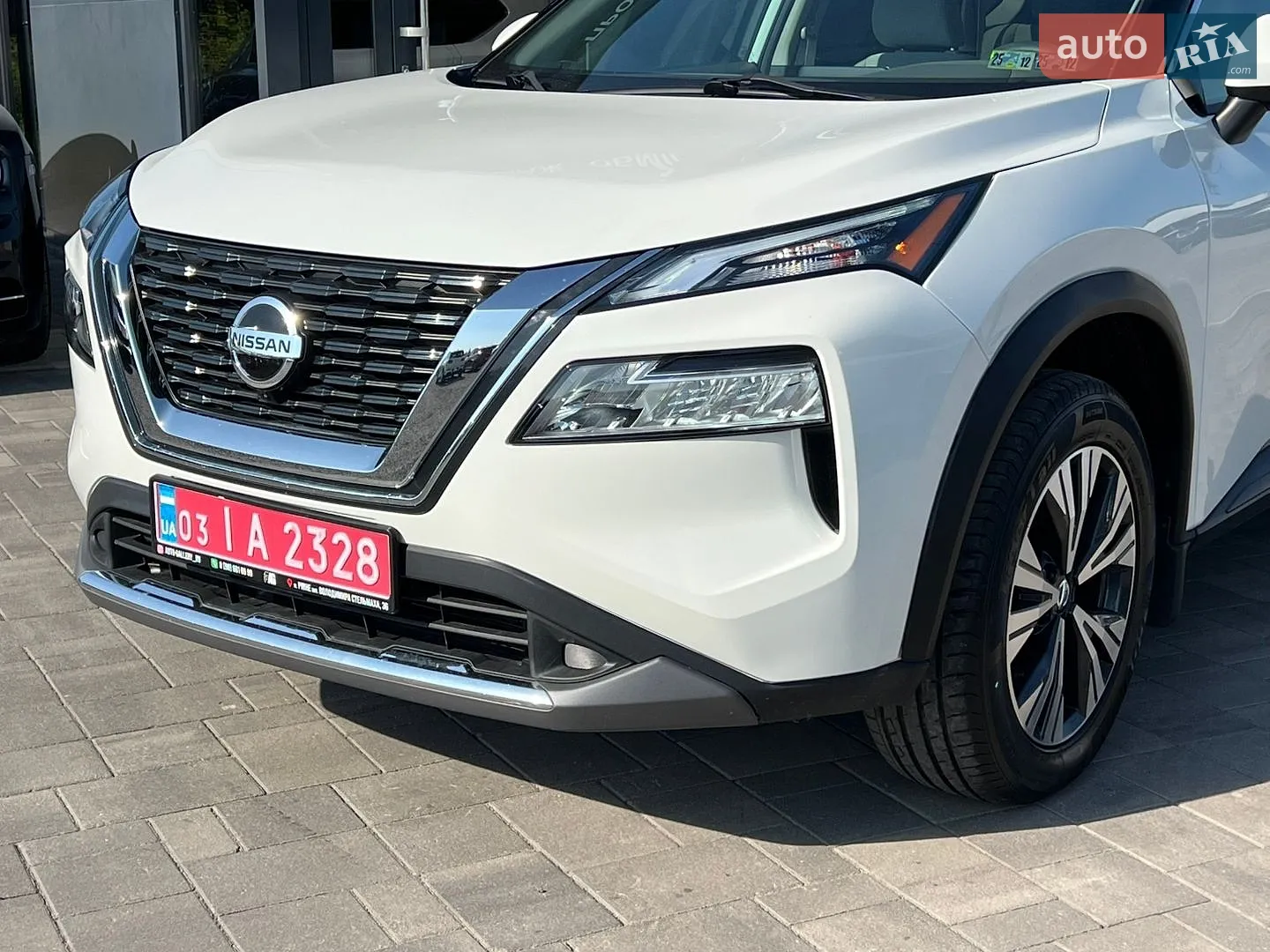 2021 Nissan Rogue - мініатюра 2