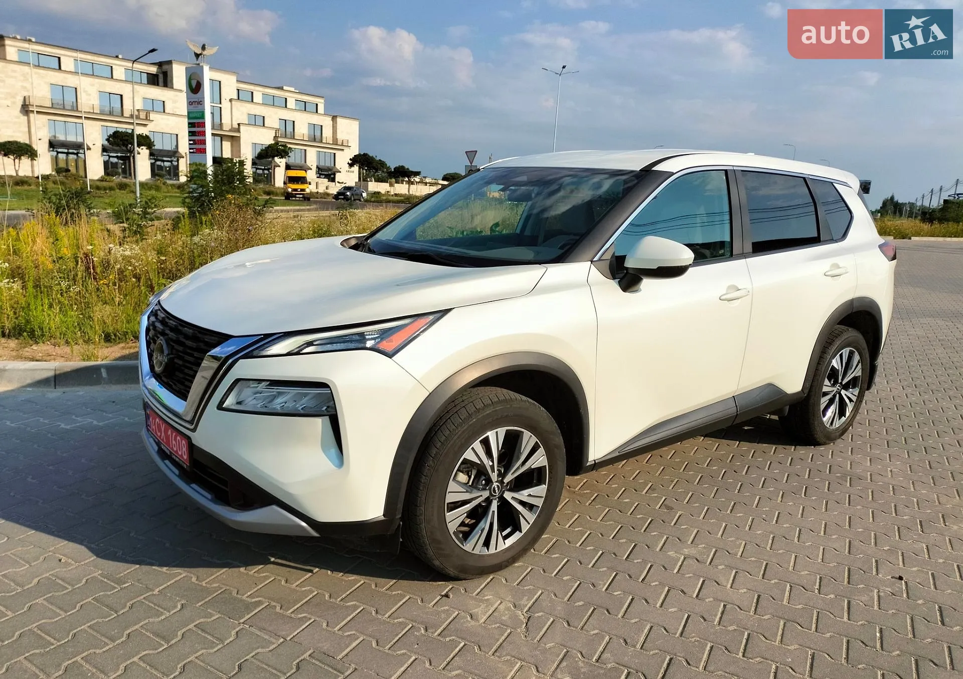 2022 Nissan Rogue - мініатюра 23