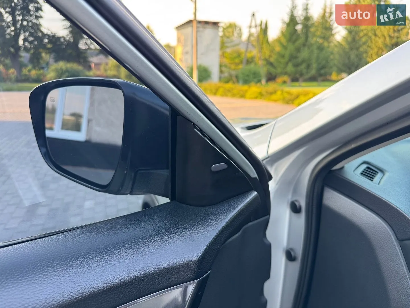 2016 Nissan Rogue - мініатюра 34