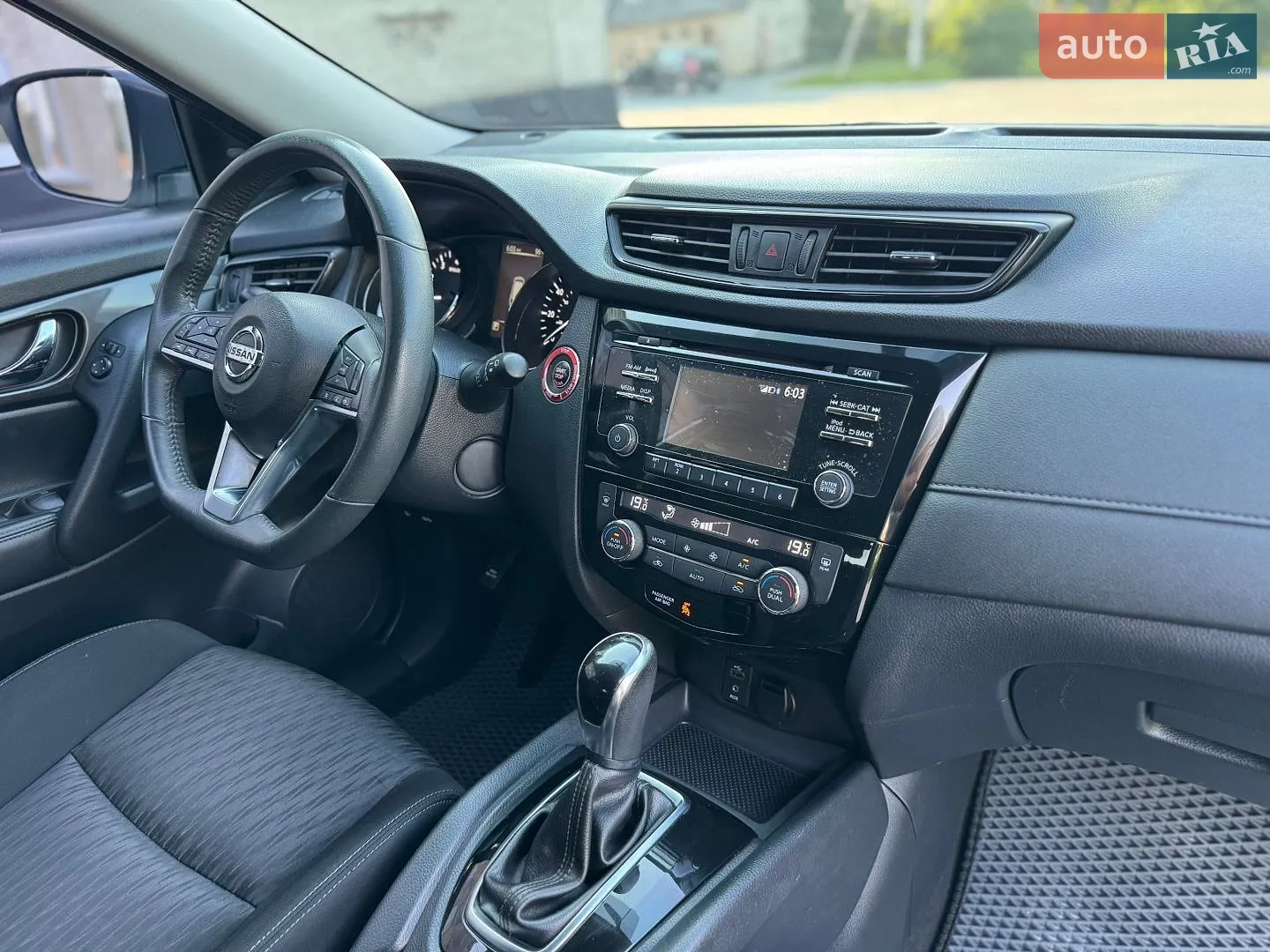 2016 Nissan Rogue - мініатюра 42