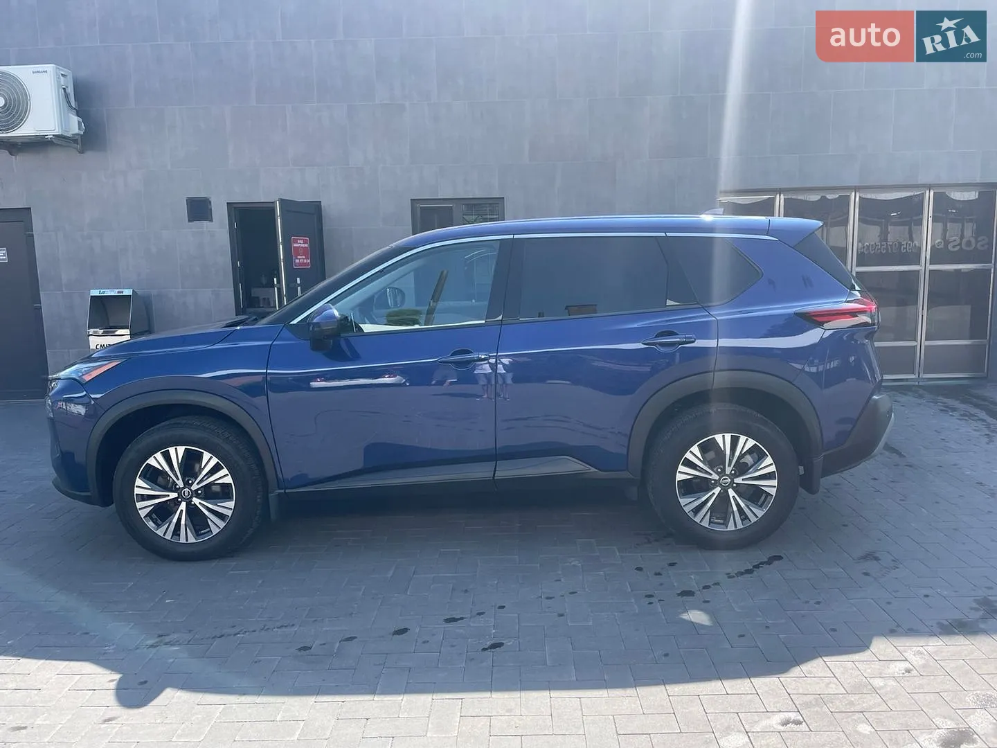 2021 Nissan Rogue - мініатюра 3
