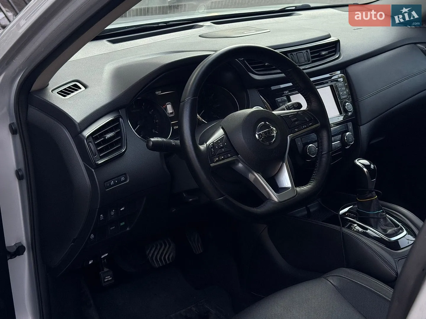 2017 Nissan Rogue - мініатюра 18