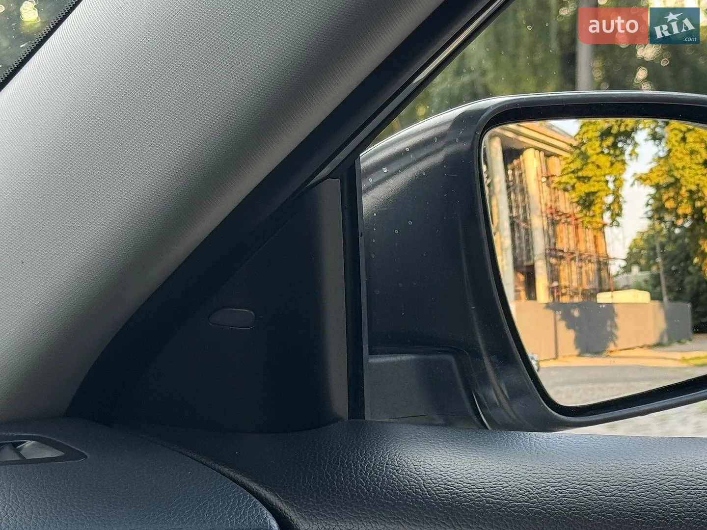 2017 Nissan Rogue - мініатюра 32