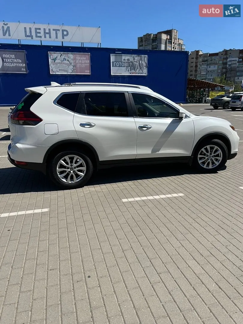 2018 Nissan Rogue - мініатюра 3