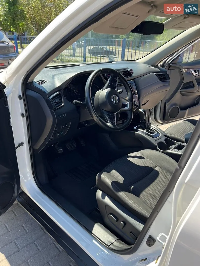 2018 Nissan Rogue - мініатюра 9