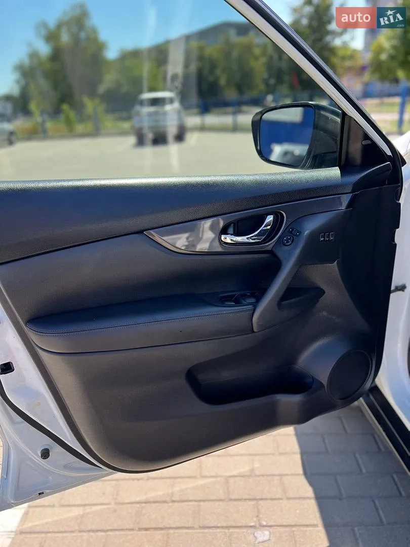 2018 Nissan Rogue - мініатюра 28