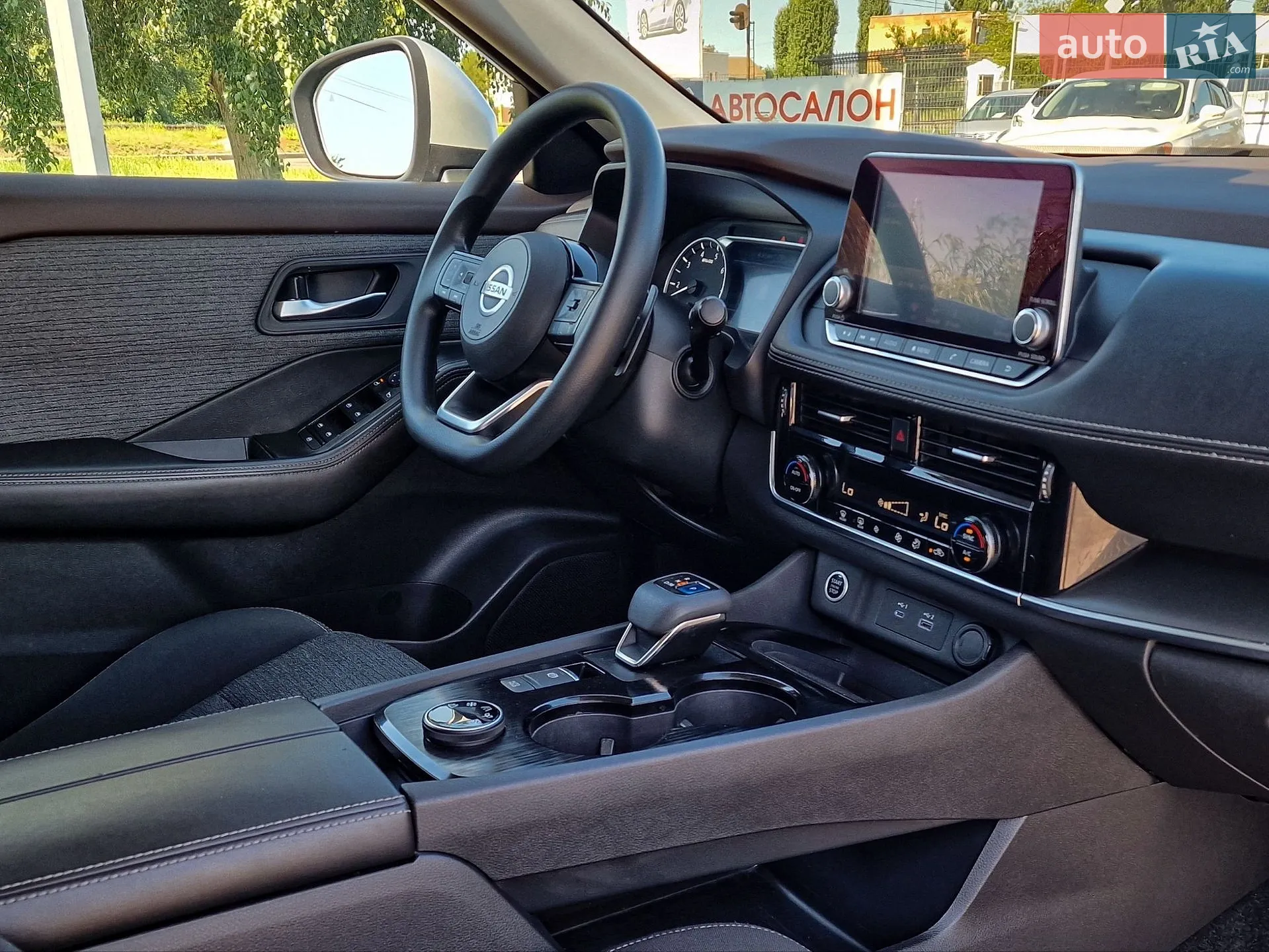 2021 Nissan Rogue - мініатюра 15