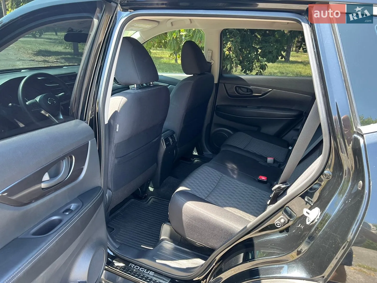 2018 Nissan Rogue - мініатюра 9