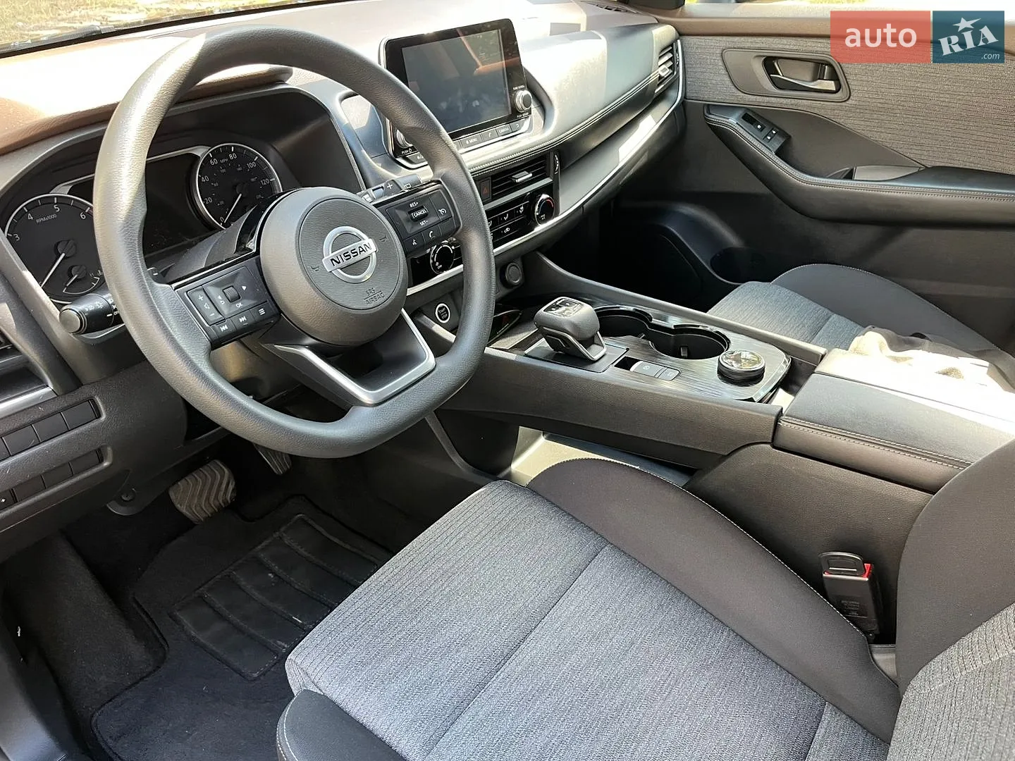 2020 Nissan Rogue - мініатюра 31