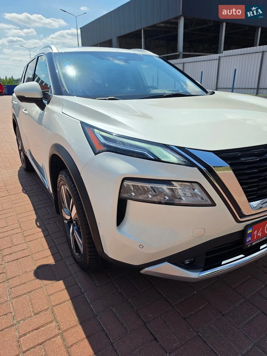 2021 Nissan Rogue - мініатюра 2