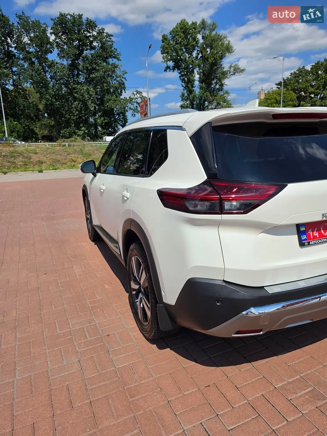 2021 Nissan Rogue - мініатюра 8