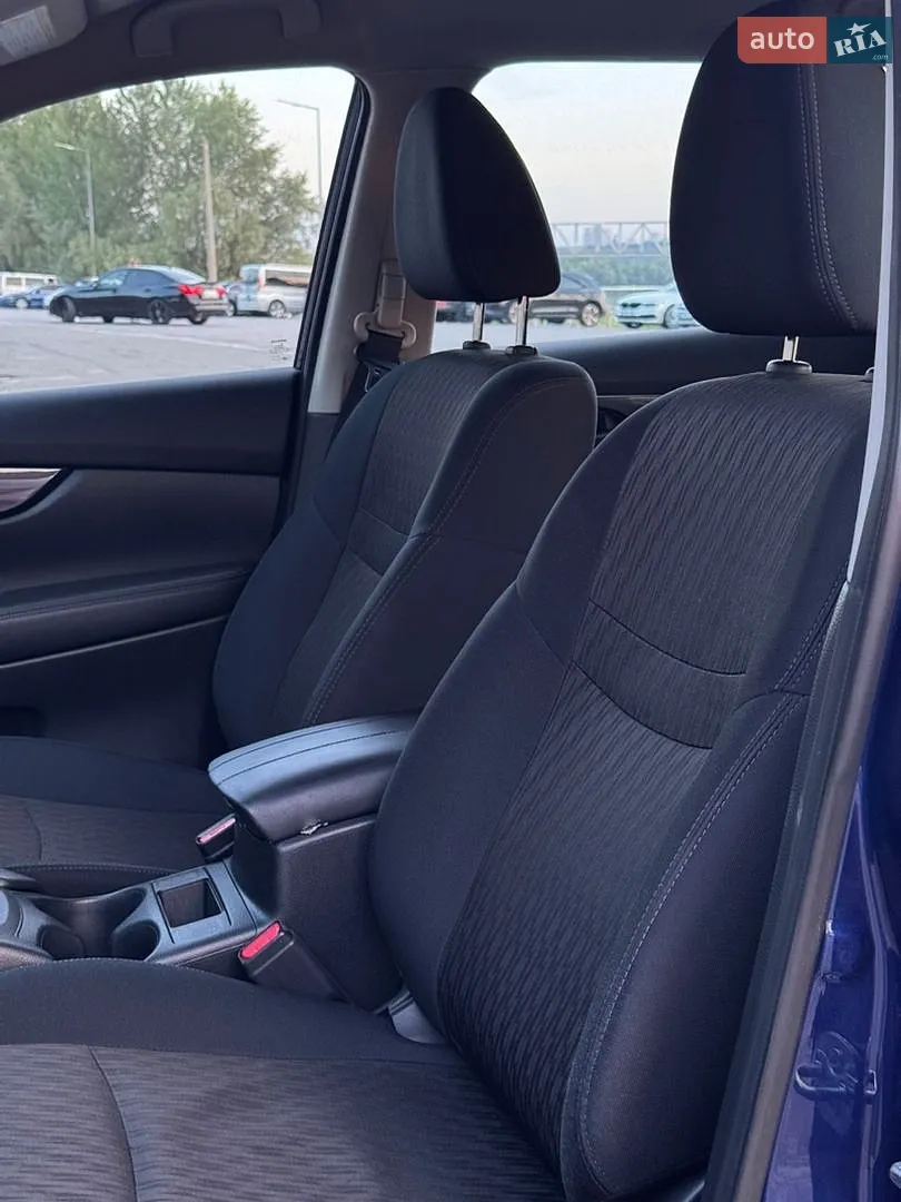2019 Nissan Rogue - мініатюра 18