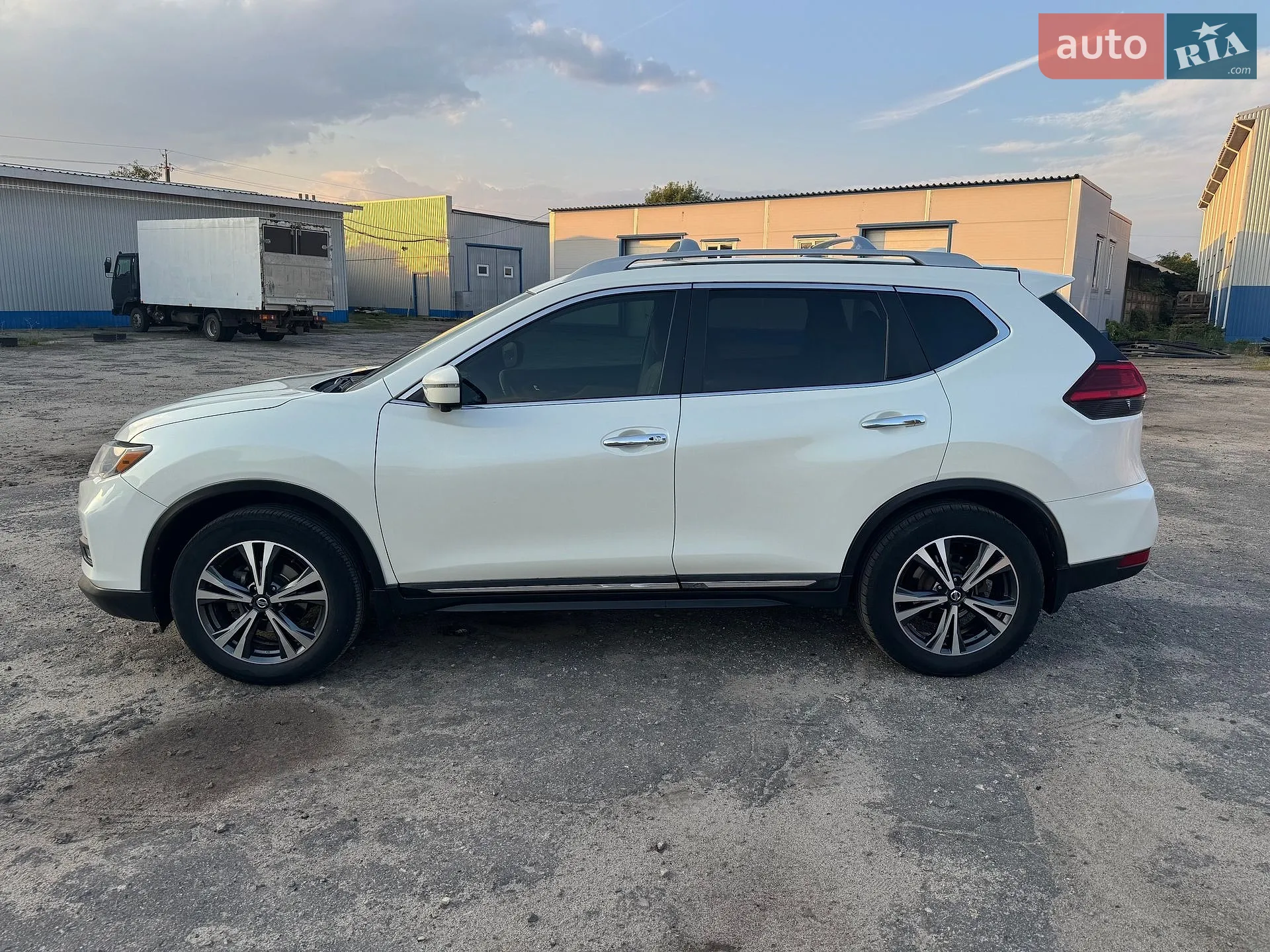 2017 Nissan Rogue - мініатюра 5