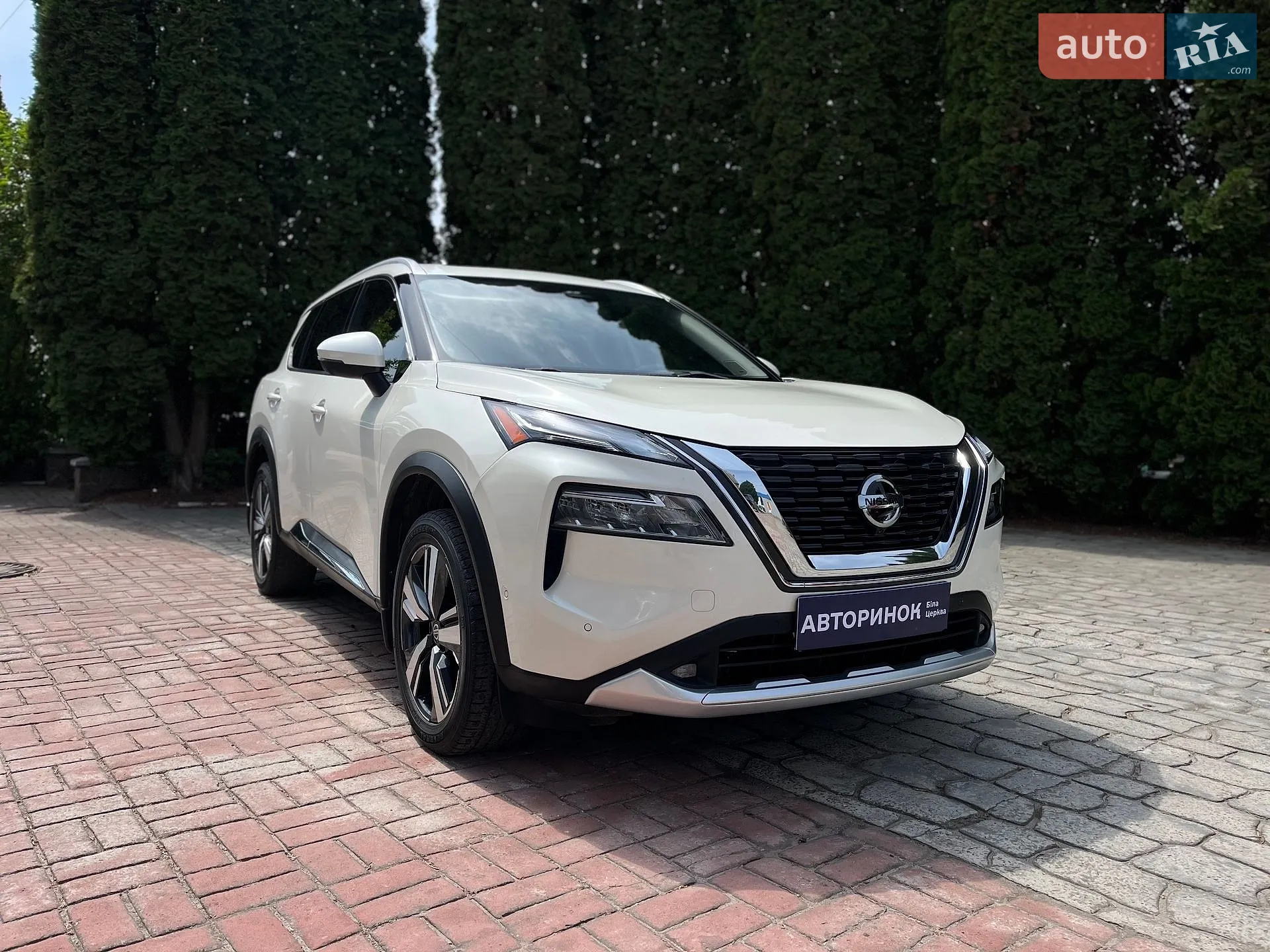 2021 Nissan Rogue - фото 1