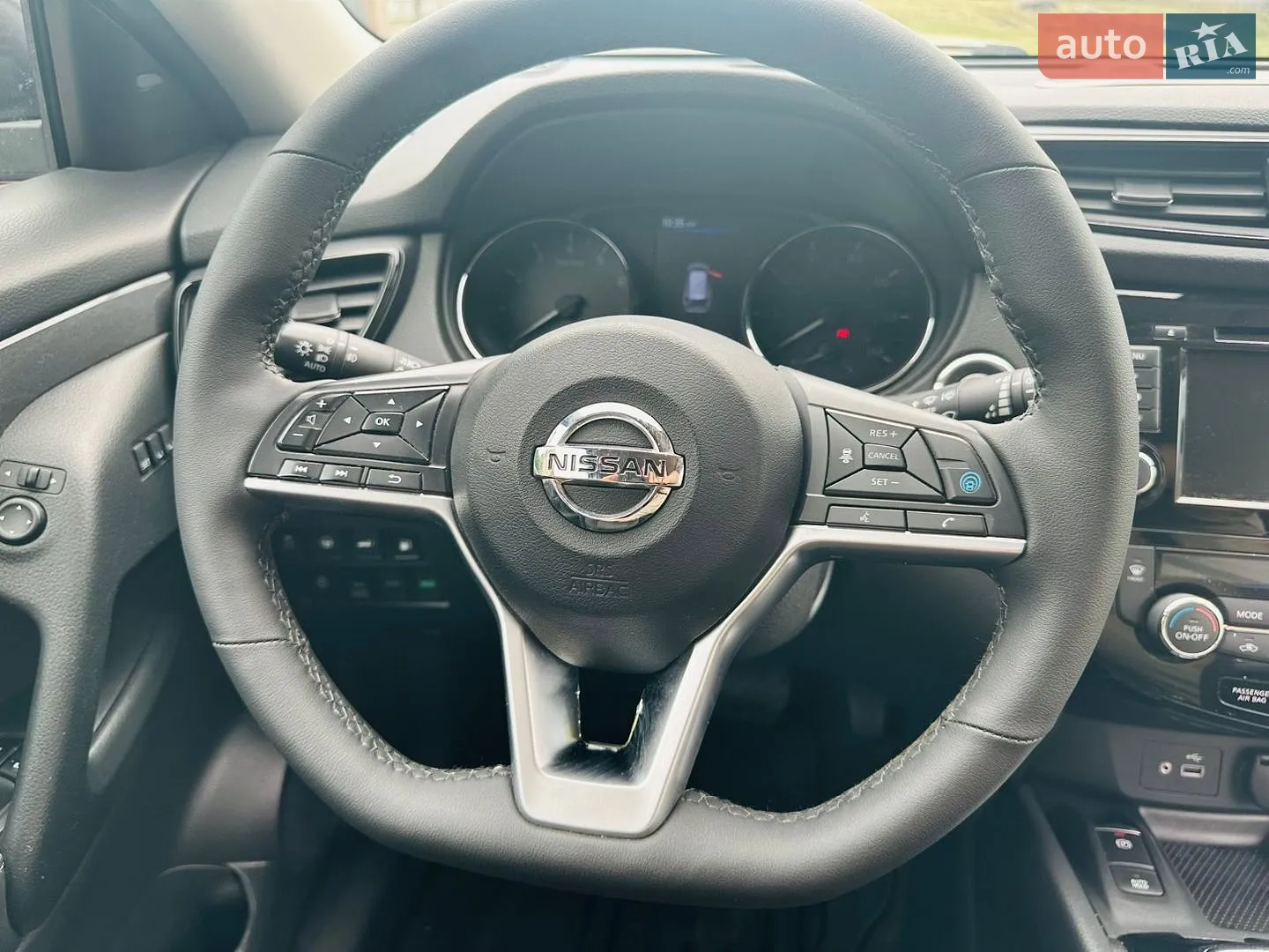 2019 Nissan Rogue - мініатюра 28
