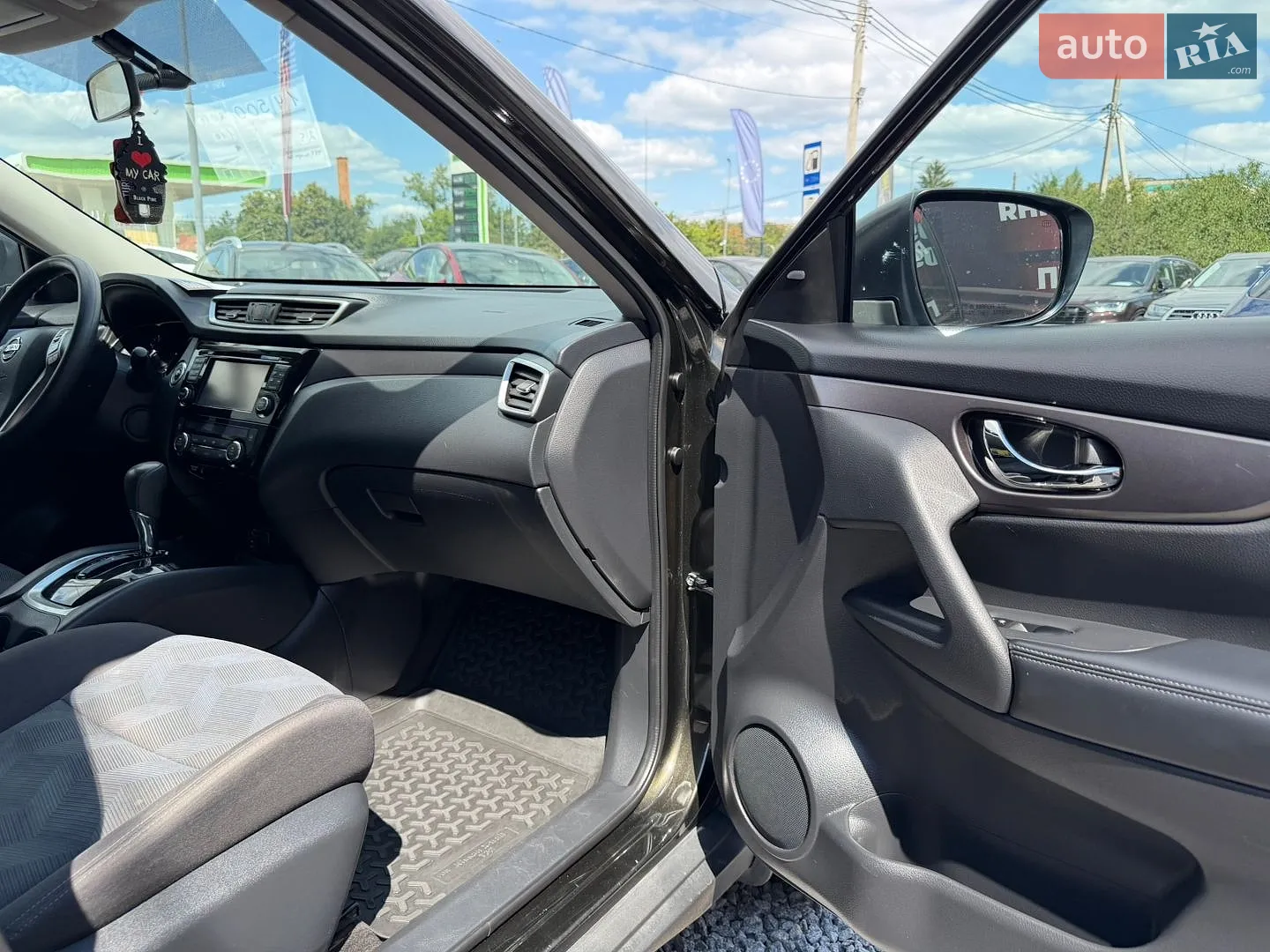 2016 Nissan Rogue - мініатюра 24