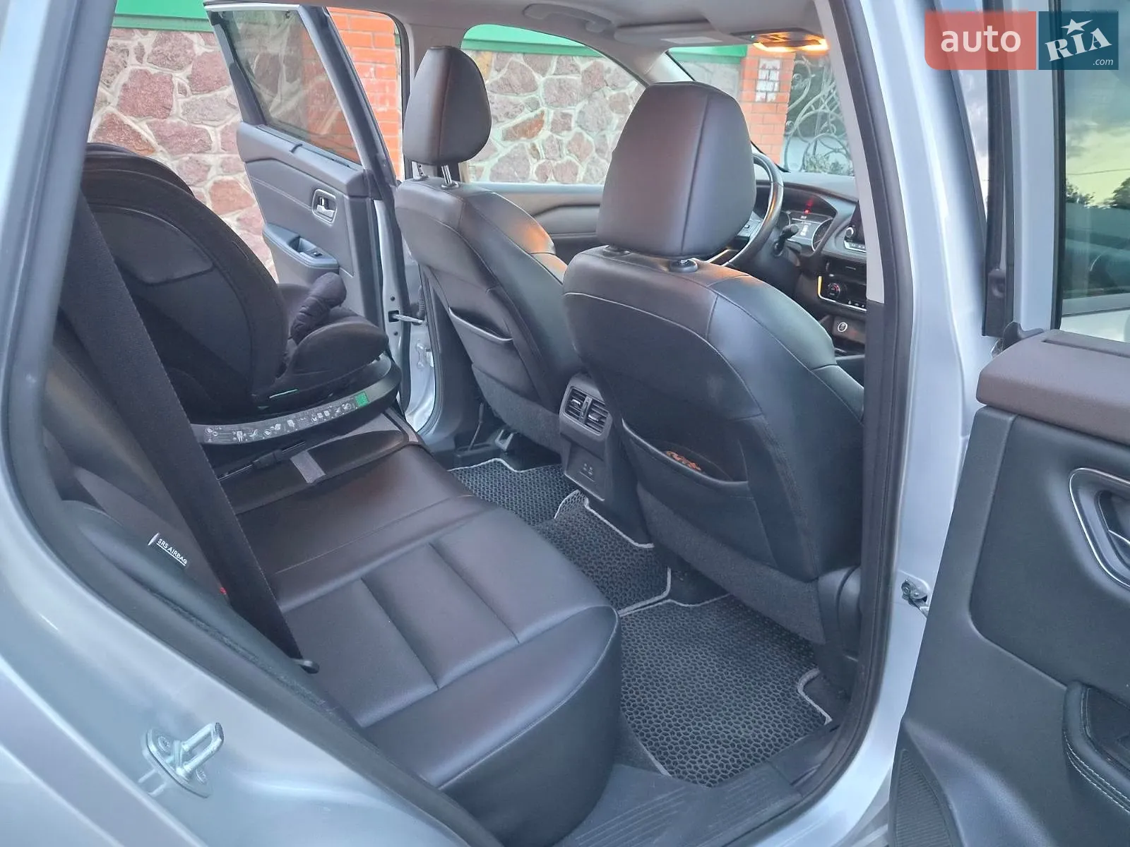 2021 Nissan Rogue - мініатюра 13