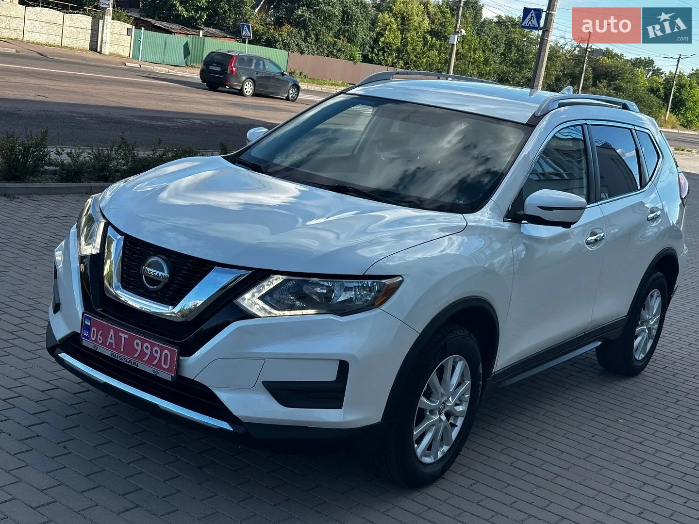 2018 Nissan Rogue - мініатюра 2