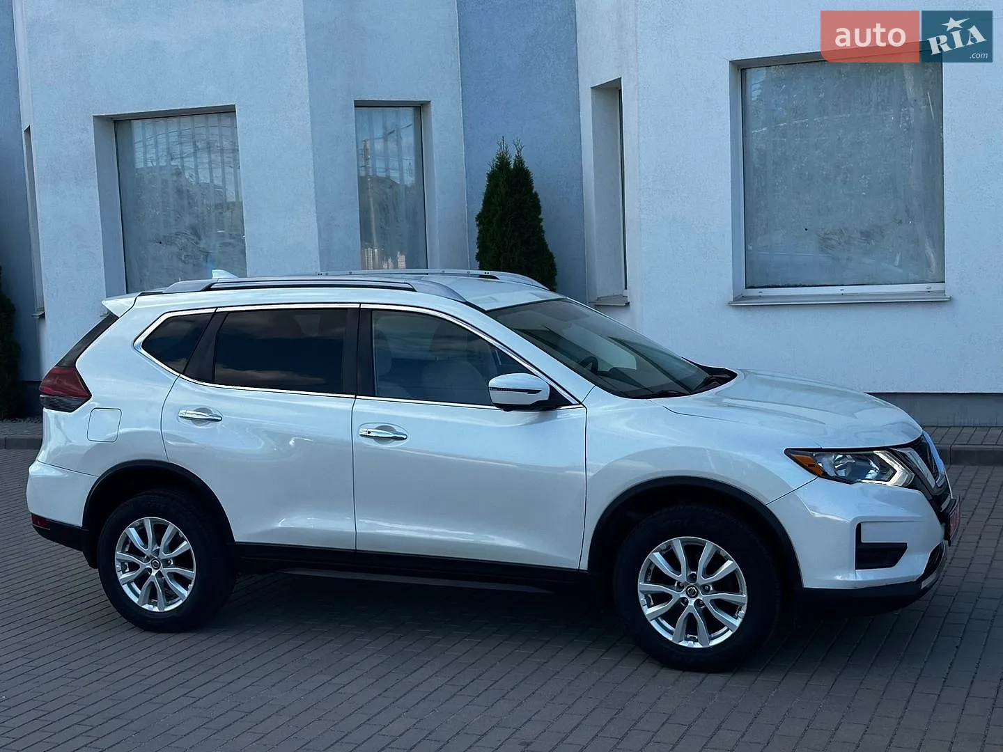 2018 Nissan Rogue - мініатюра 8