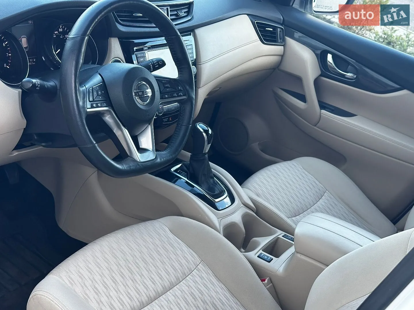 2018 Nissan Rogue - мініатюра 16