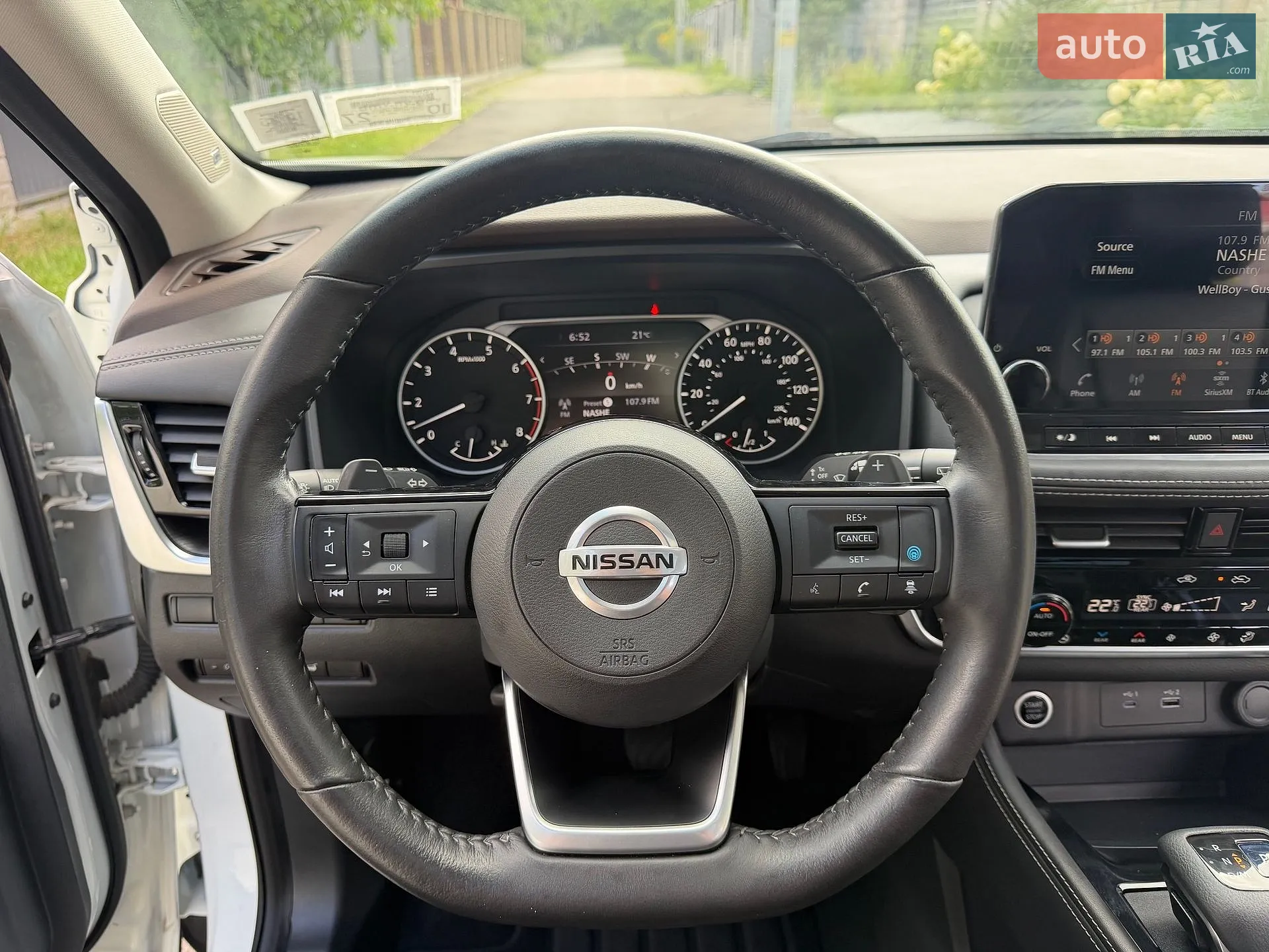 2020 Nissan Rogue - мініатюра 23