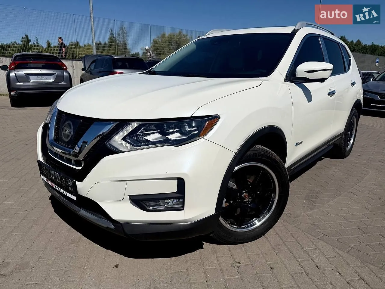 2017 Nissan Rogue - мініатюра 16