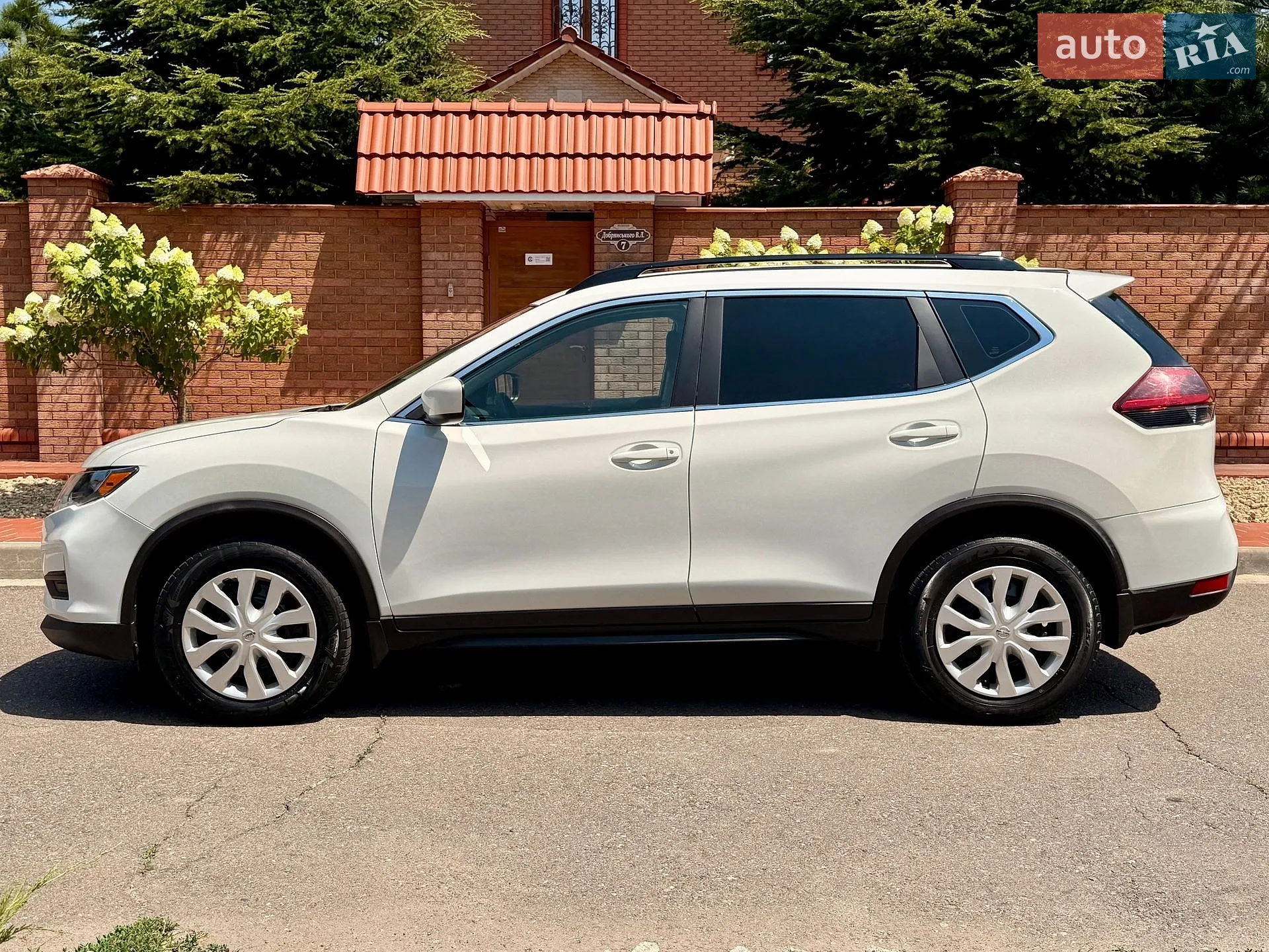 2018 Nissan Rogue - мініатюра 8