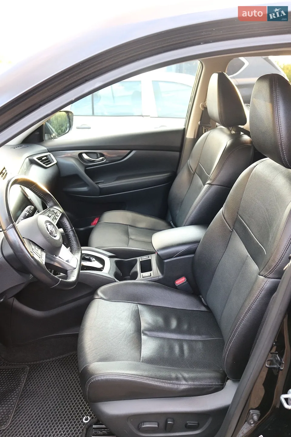 2016 Nissan Rogue - мініатюра 16