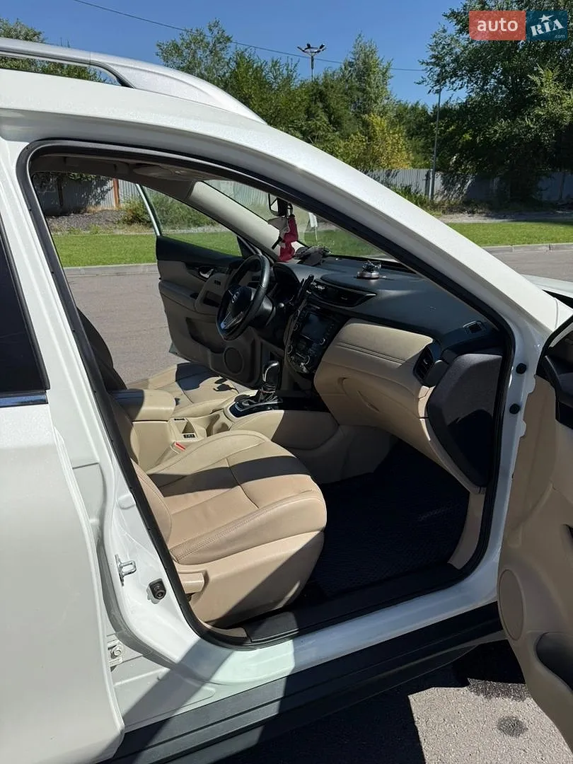 2018 Nissan Rogue - мініатюра 14