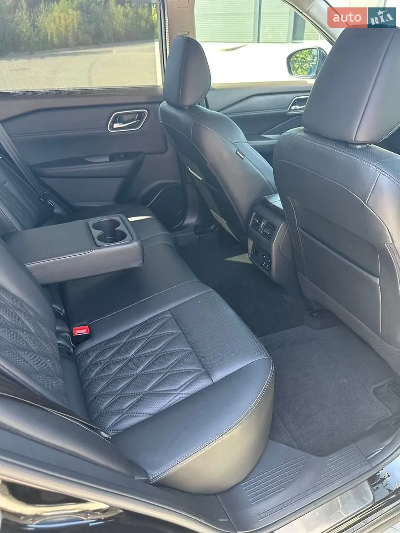 2021 Nissan Rogue - мініатюра 15