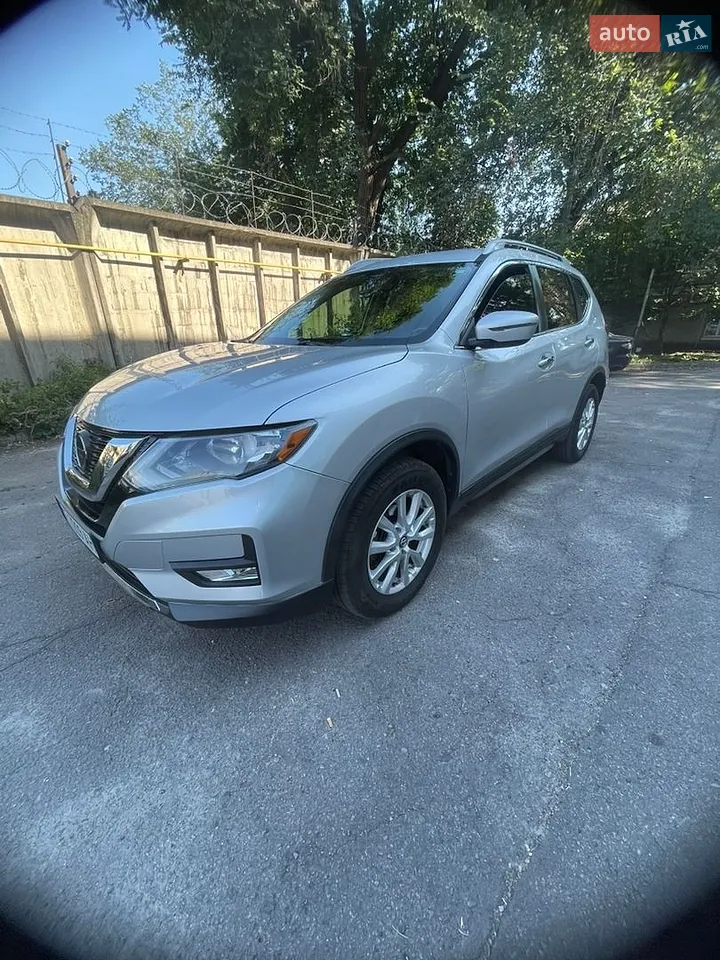 2018 Nissan Rogue - мініатюра 11
