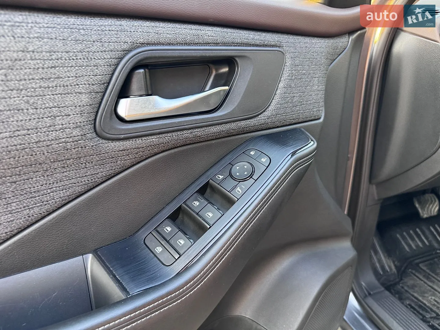 2022 Nissan Rogue - мініатюра 14