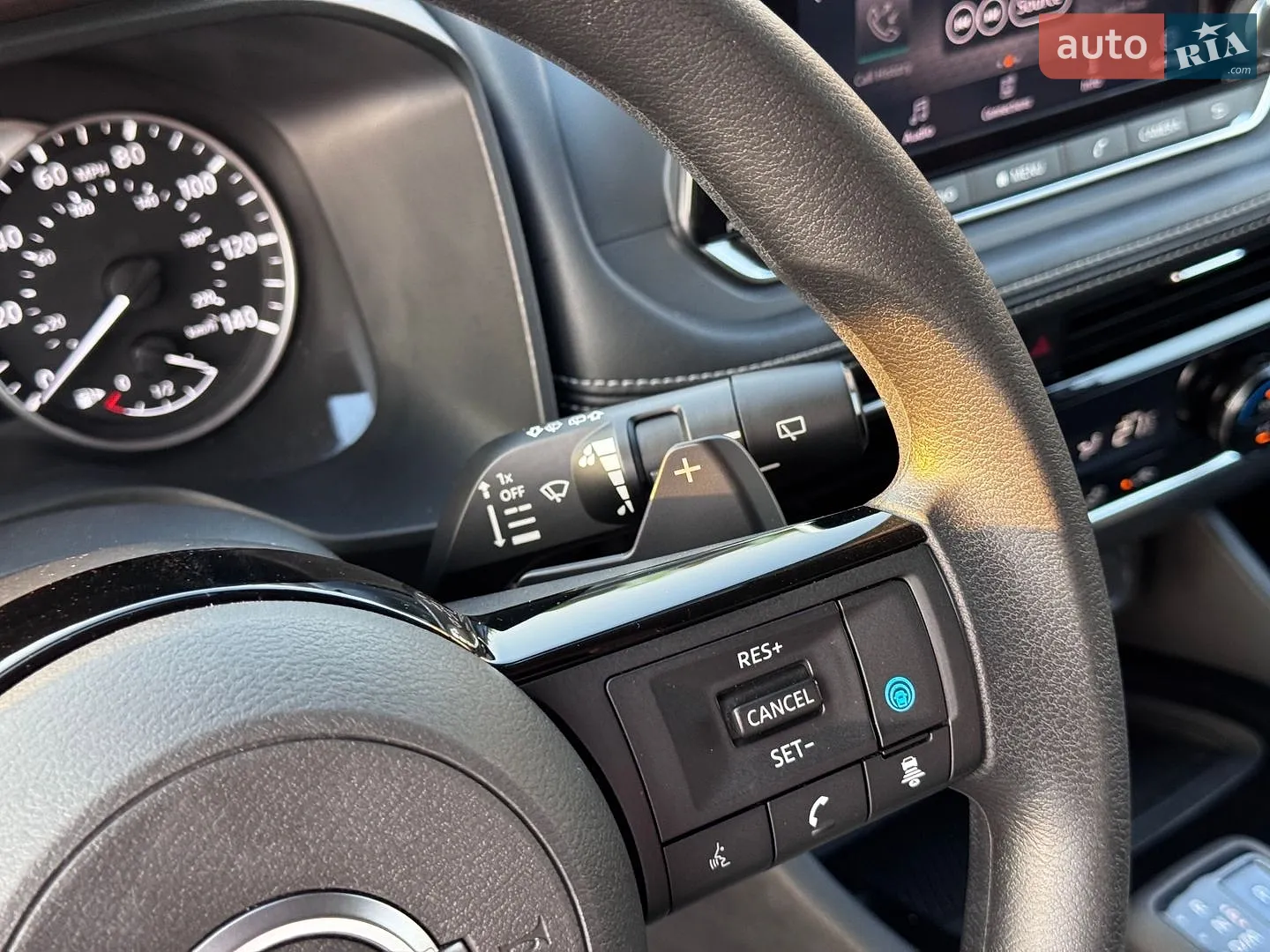 2022 Nissan Rogue - мініатюра 21