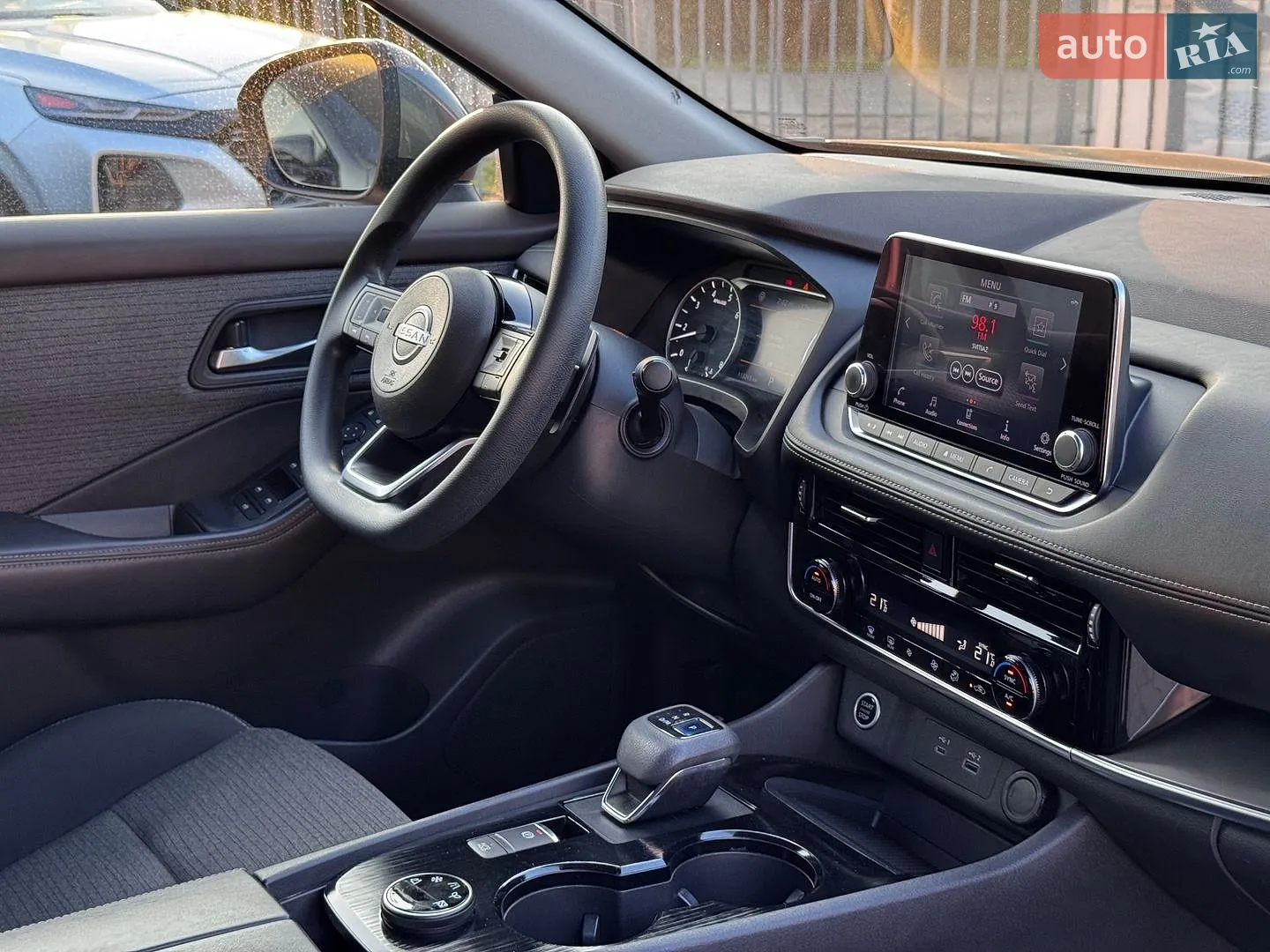 2022 Nissan Rogue - мініатюра 38