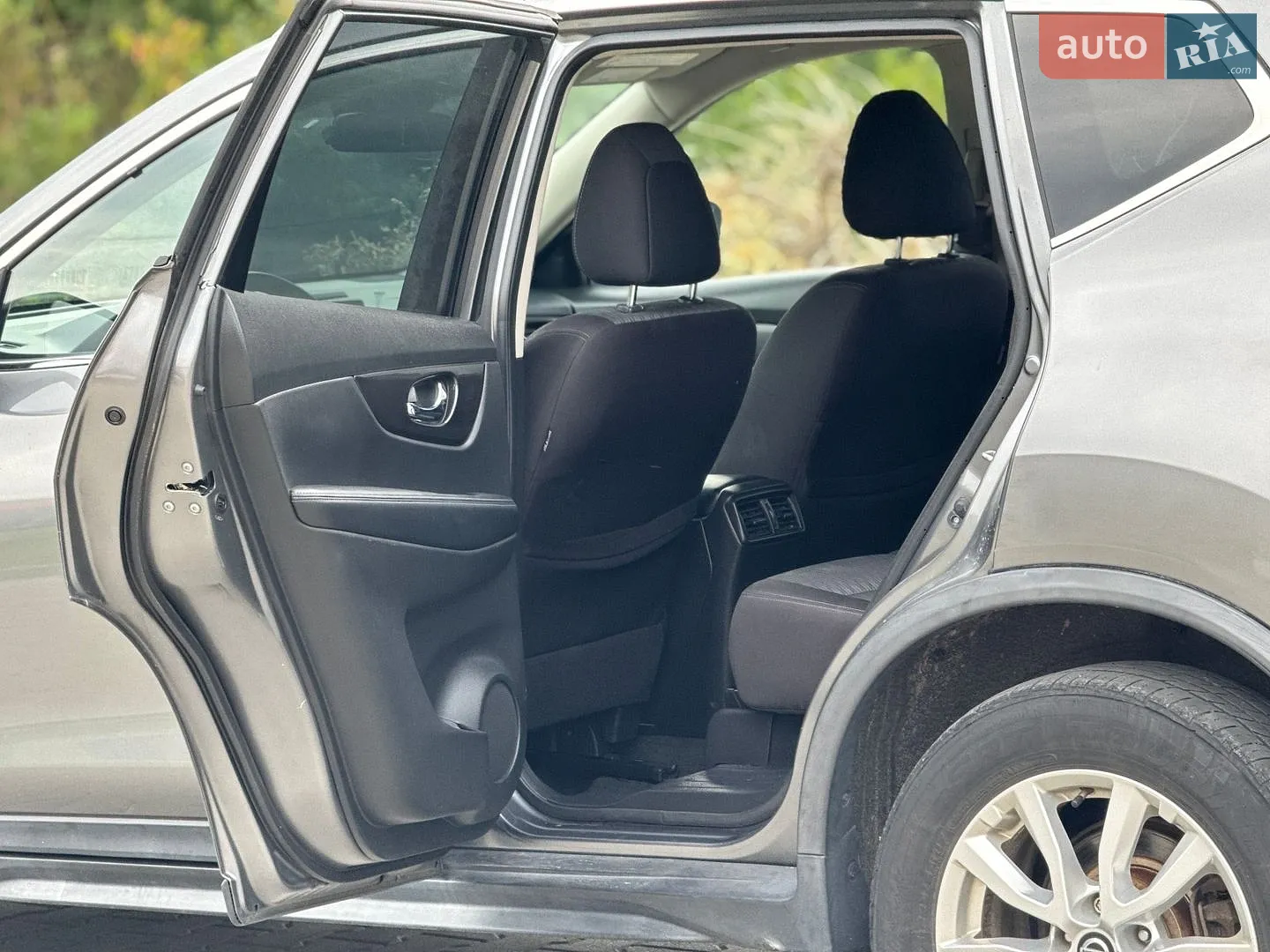 2019 Nissan Rogue - мініатюра 8