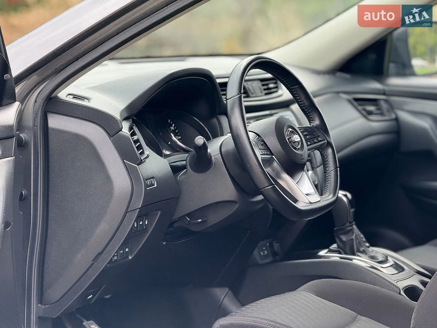 2019 Nissan Rogue - мініатюра 14