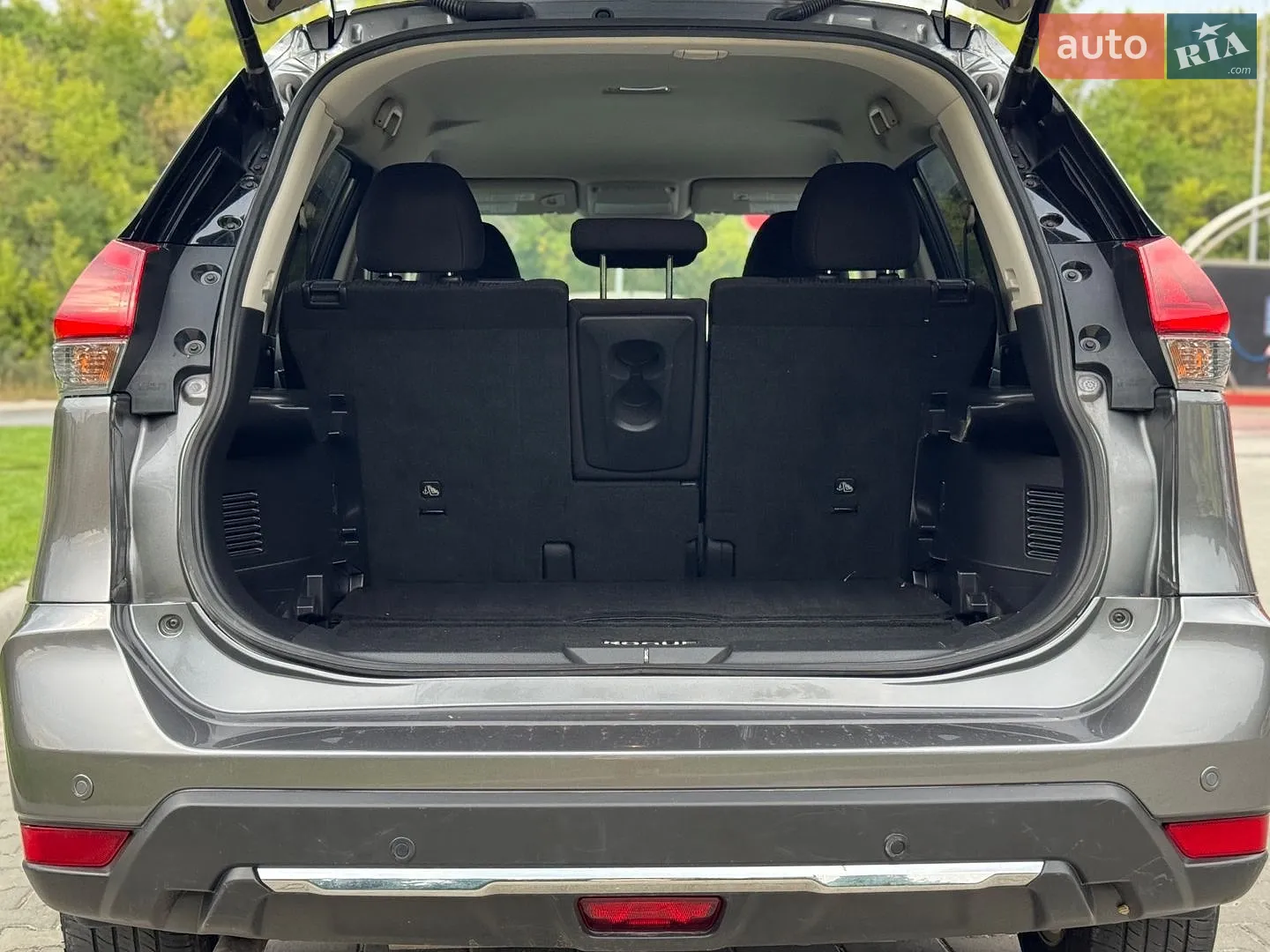 2019 Nissan Rogue - мініатюра 18