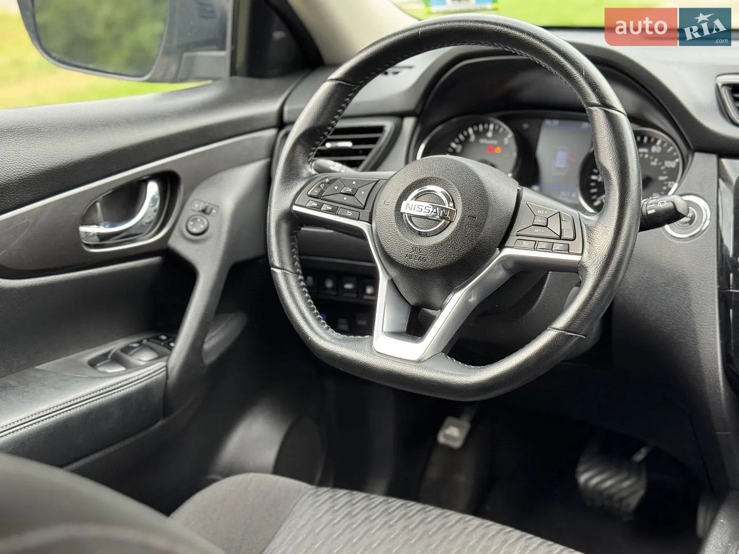 2019 Nissan Rogue - мініатюра 20