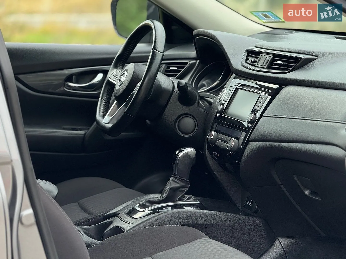 2019 Nissan Rogue - мініатюра 28