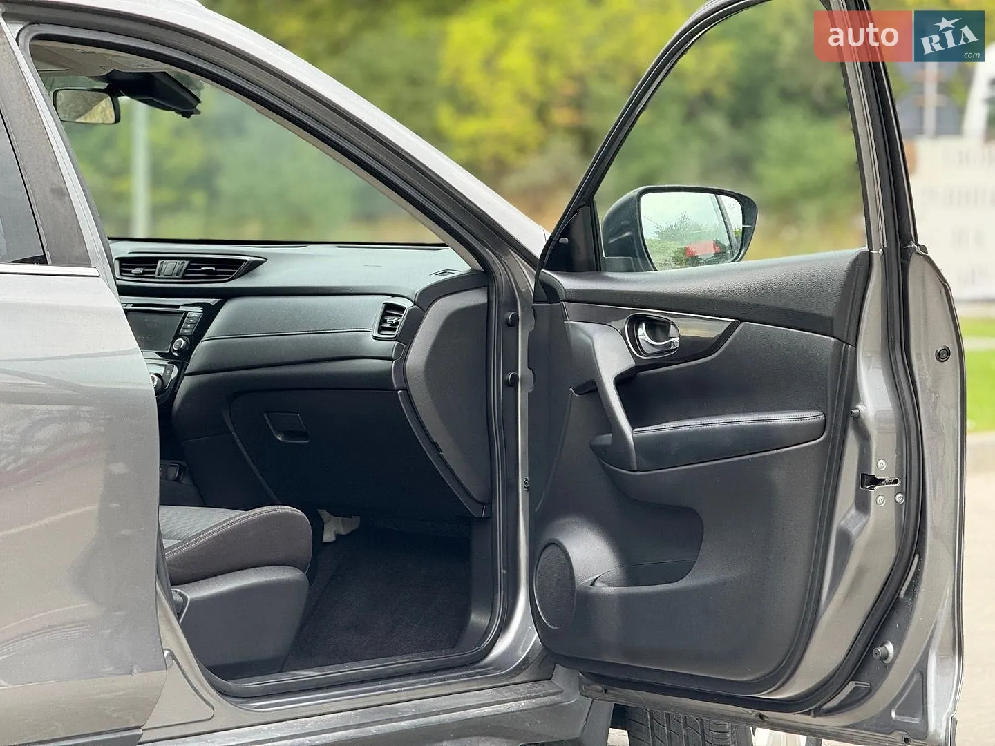 2019 Nissan Rogue - мініатюра 29